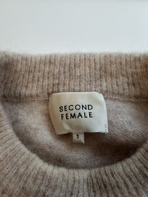 Second Female Bluse (B268)